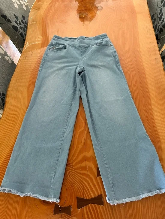 Belle by Kim Gravel TripleLuxe Denim Wide Leg Crop w/ Fray - Picture 2 of 10